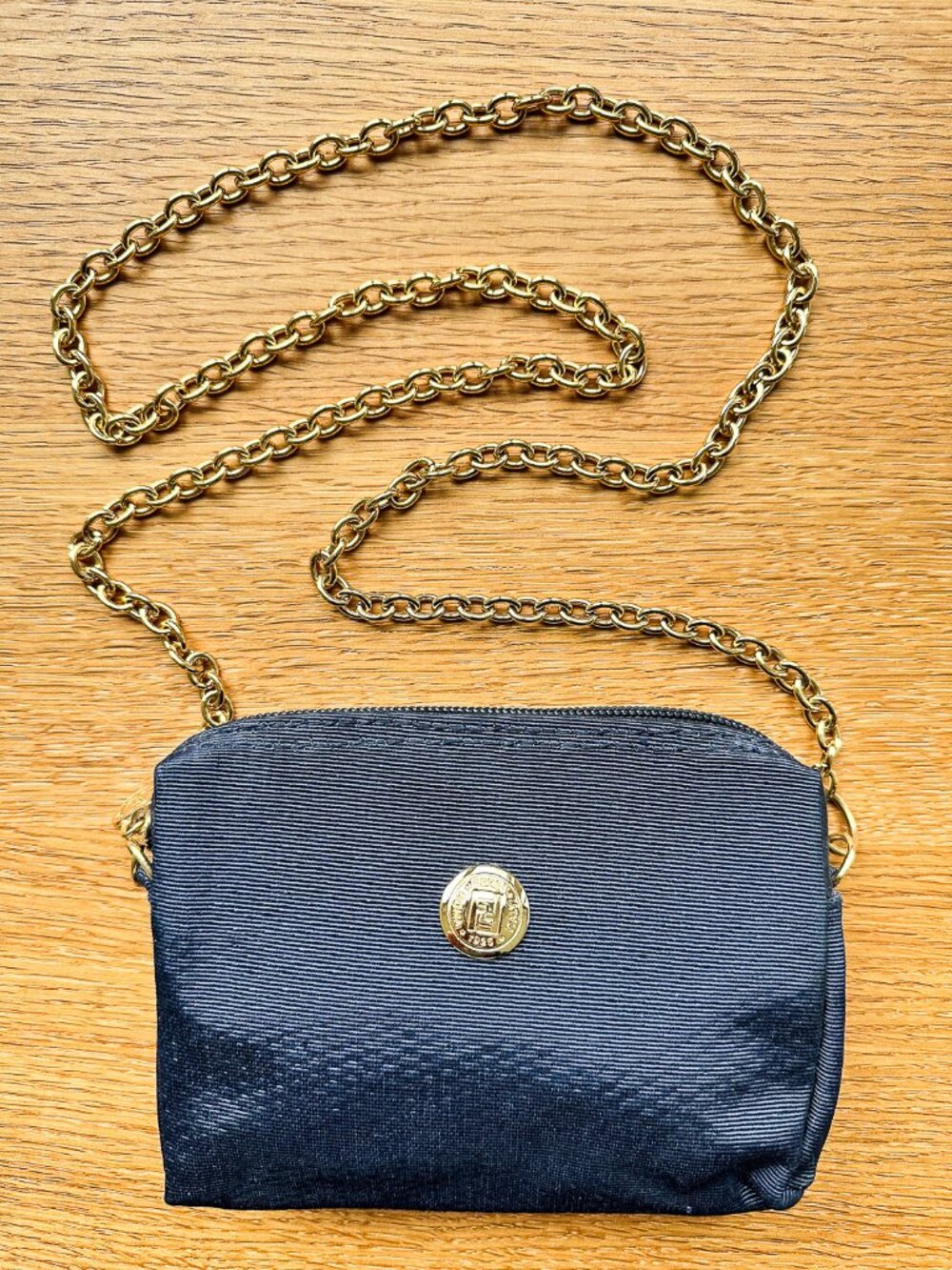 ** Rare vintage Fendi navy blue textile pochette **